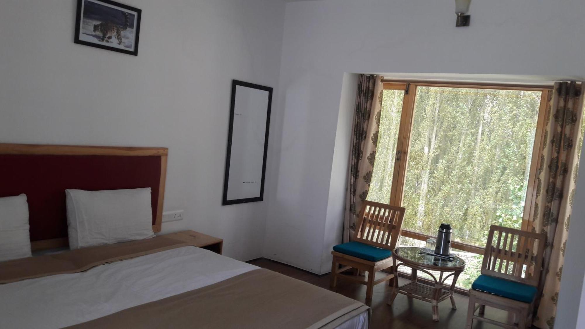 Hotel Lhalingkha Leh Exteriör bild